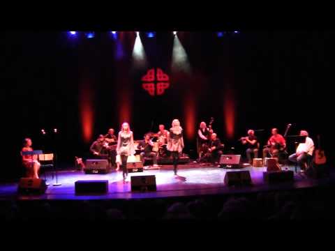 Airiski sokiai - Koncerts - Liene un Sintija - Ripples of Hope.avi