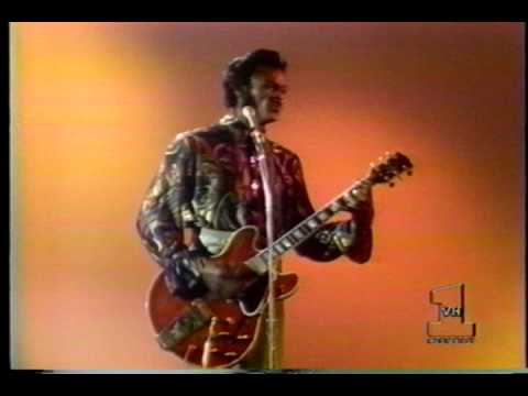 Chuck Berry on Mike Douglas! early 70s