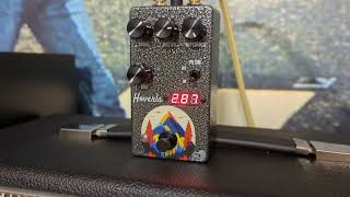 Video thumbnail for Drunk Beaver Hoverla - Ge Treble Booster by Drunk Beaver Pedals
