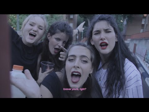 HINDS | Chili Town (Official Video)