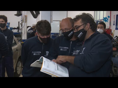 15 desempleados se forman en el Curso de Electromecánica Nivel 2