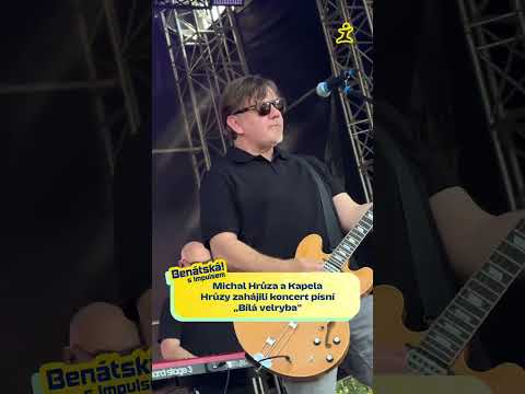 Michal Hrůza a Kapela Hrůzy zahájili koncert písní „Bílá velryba“ 🎶