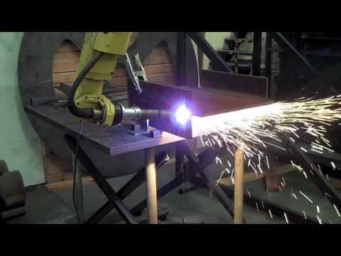 Ensayo De Corte Por Plasma Con FANUC Arc Mate 120i 10L