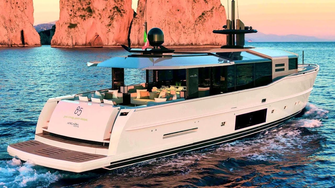 Yacht Tour: 2022 Arcadia A85