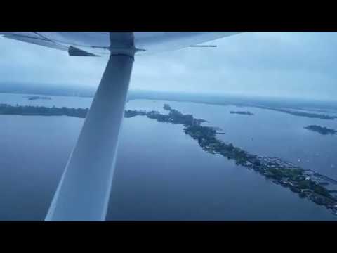 Ligplaats huren in oud Loosdrecht met 2 luxe Tuinhuisjes Vliegen over Oud Loosdrecht met helicopter