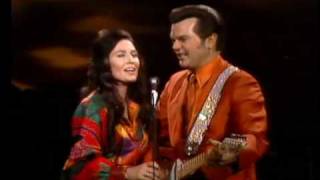 Conway Twitty &amp; Loretta Lynn - After The Fire Has Gone