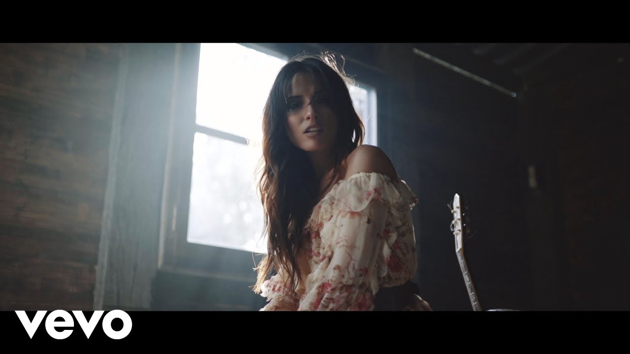 Katerina Lioliou — Megala Logia