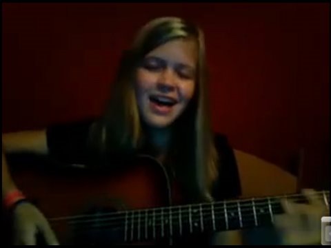 Thriller (acoustic Michael Jackson cover) - Emily Elbert