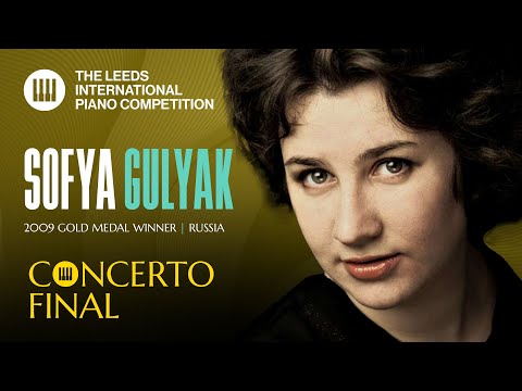 Sofya Gulyak Makes History | Brahms Piano Concerto No. 1 | The Leeds 2009