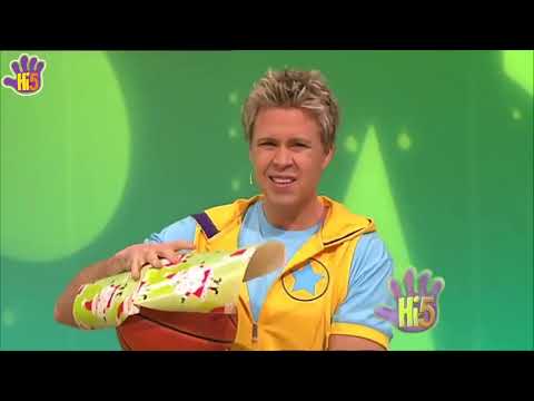 The Little Scottish Princess 2: Return to the Sea Part 1 - Opening/"Down to the Sea"