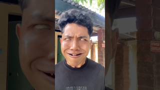 Download lagu pria tampan itu gak bisa turun #videolucu #funny #shorts mp3 Download lagu pria tampan itu gak bisa turun #videolucu #funny #shorts mp3