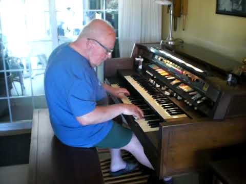 Mike Reed plays "On Green Dolphin Street" on his Hammond Grandee Organ