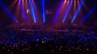 SHINHWA [10th anniversary concert] - Throw My Fist.wmv