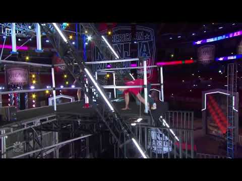 Power Tower: Joe Moravsky vs Michael Torres - American Ninja Warrior 2020