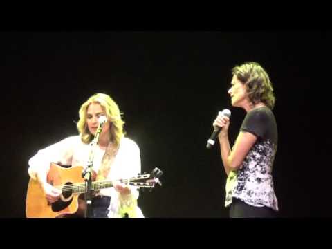 Isabella Taviani - Theatro Net 03-03-17- Arranjo Participação de Zélia Duncan