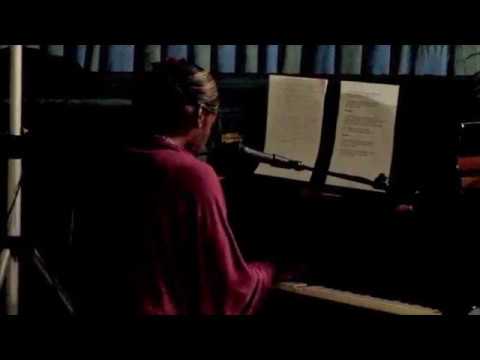 Ӕmy Niafeliz Reach Cover