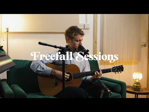 Freefall Sessions - Tadhg Daly - When You Say Goodbye (live)