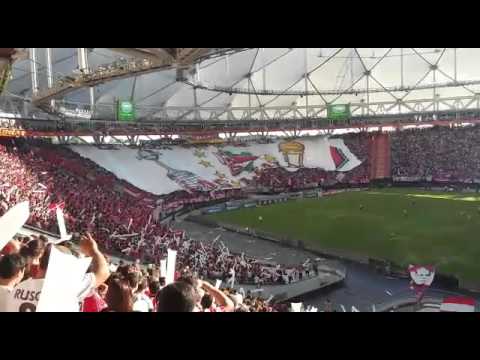 "Estudiantes 3 - Gimnasia 0, partido regional torneo 2016. Recibimiento" Barra: Los Leales &bull; Club: Estudiantes de La Plata &bull; País: Argentina