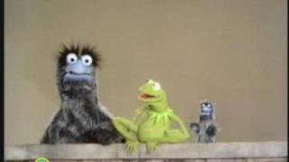 Sesame Street: Kermit Explains Big and Little