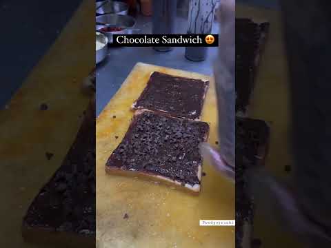 Chocolate Sandwich 🤮#youtubeshorts #shorts #streetfood