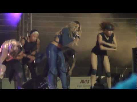 Ciara Murder she wrote...dancing for fans live/loose control in South Africa Sept 2012