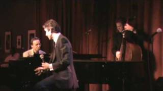 Laurent  PERNOT  sings  “The  Look  of  love”  at  the  Birdland     New  York