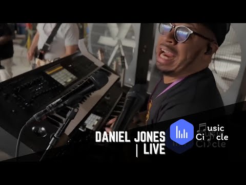 Daniel Jones | Live