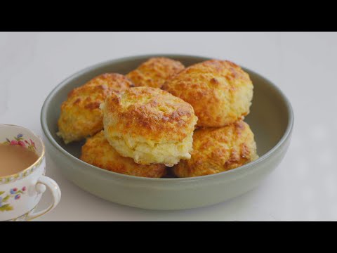 The World's Easiest Cheese Scones - NO BUTTER!!