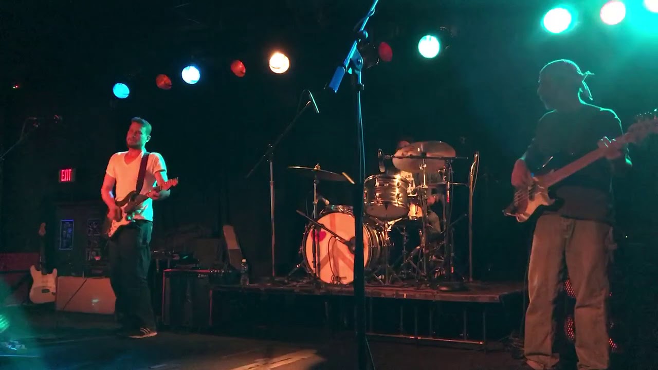 Promotional video thumbnail 3 for Brian Naughton Band