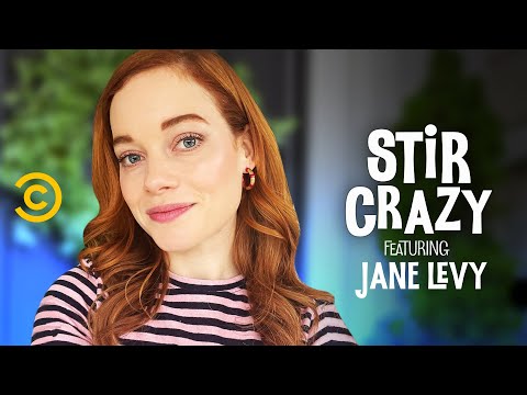 簡-李維談《非同凡響》與《河谷》可能的交集--與喬什-霍洛維茨一起瘋狂攪局。 (Jane Levy on a Possible “Extraordinary” & “Riverdale” Crossover – Stir Crazy with Josh Horowitz)