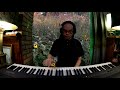 Mannheim Steamroller's 'Lo, How a Rose E'er Blooming' [piano solo]