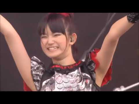 Videoclip de Gimme Chocolate!! (Live) — BABYMETAL