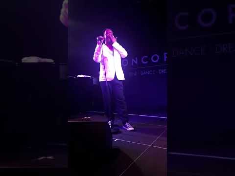 Lockie Chapman - "Kiss" - and Emma Lindars Medley - The Concorde Club - 05-08-22