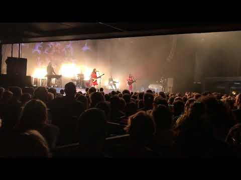 First Aid Kit Ruins Tour Berlin 08.03.18 - Wolf
