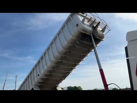 MONTRACON TRI AXLE ALUMINUIM TIPPING TRAILER - Image 2