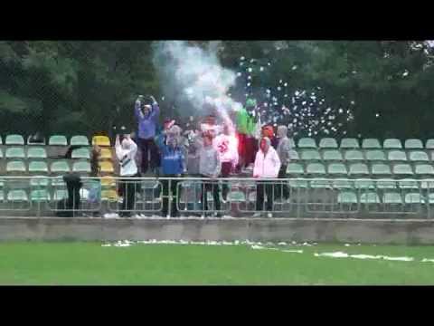 Kartofliska.pl: Bóbr Tłuszcz - Wicher Kobyłka - oprawa kibiców gości, Niebiescy Fanatycy 2012