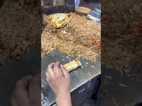 Chicken Roll 🫣🤣😱 #streetfood #youtubeshorts #trending #shorts