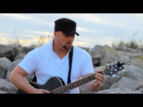 BREAKWATER SESSIONS: Dane Piercy - Maggie's Song