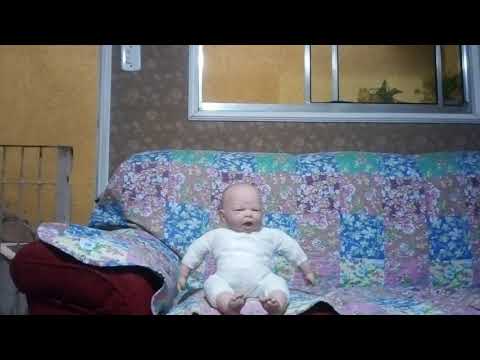Assustador, boneca capturada em vídeo!