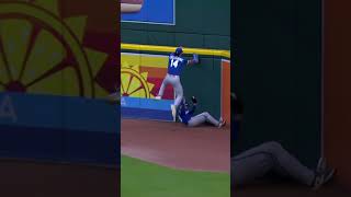 Kyle Isbel makes a sensational catch ????