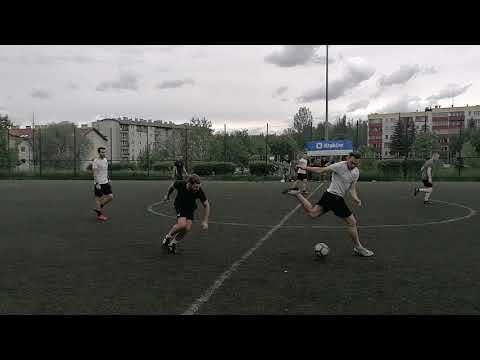 Wieliczka United 5 - 5 Więcej sprzętu niż talentu 1 połowa