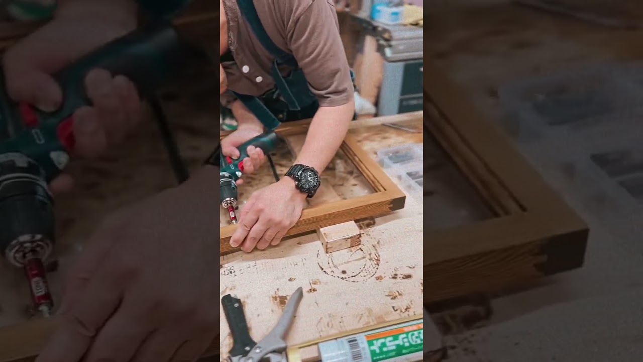 【小さな窓】木の温もりで空間にアクセントを。古民家やカフェにもぴったりの建具