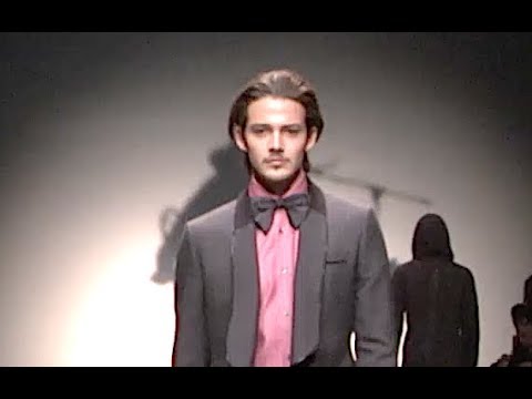 ROBERTO CAVALLI Menswear Fall 2012 Milan - Fashion Channel
