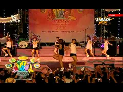 [LIVE]After School- Because of You + Ah + Diva  EN VIVO