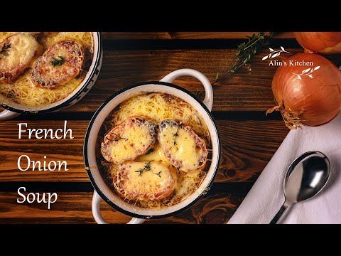 French Onion Soup recipe (with baguette and Gruyère cheese)