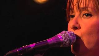 Suzanne Vega  Montreux2004 10  The Queen And The Soldier