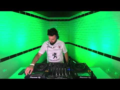 S-CUZ / 181 BPM - 065 BASS STATION