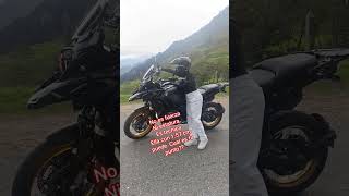 la técnica domina, video completo en Youtube. #mujer #motos #bmwmotorrad