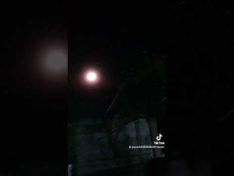 la luna hermosa  q cosas tan lindas nos dio dios  y no lo valoramos ♥️