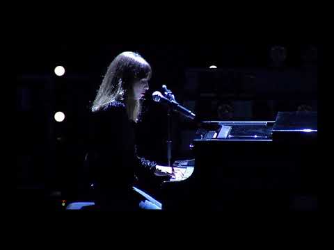 "Volverán esos momentos", de Ele - Premios Eficacia 2020